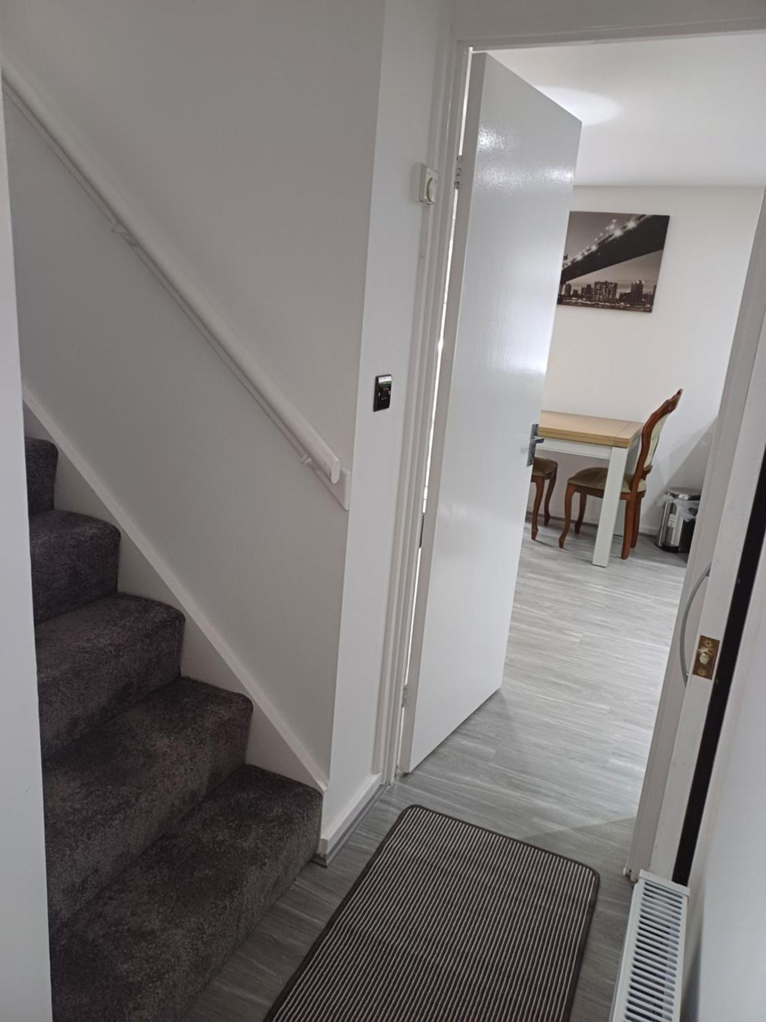 Beautiful Maisonette リーズ エクステリア 写真
